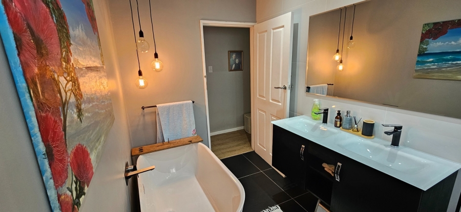 3 Bedroom Property for Sale in Beacon Bay Eastern Cape